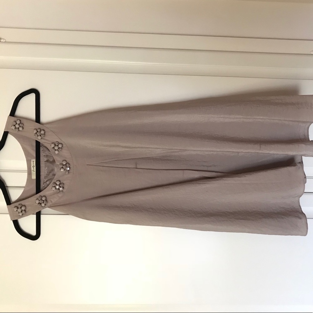 Beautiful dress in great condition!
